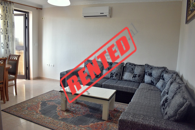 Apartament me dy dhoma gjumi për qira në bulevardin zogu i në Tiranë