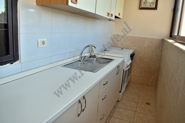 Apartament me dy dhoma gjumi për qira në bulevardin zogu i në Tiranë