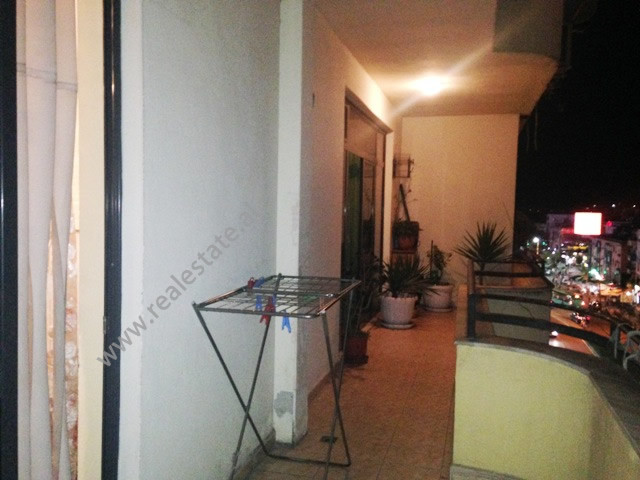 Apartament me dy dhoma gjumi për shitje në rrugën muhamet gjollesha në Tiranë (trs-715-26m)