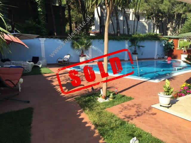Villa de dois andares à venda em kavaja, perto da área qerret, albânia (kvs-715-1b)