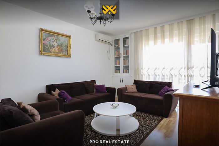 Appartamento di 72m² in affitto su rruga b
