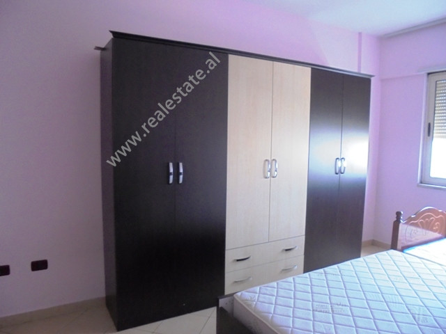 Apartament me dy dhoma gjumi për qira në rrugën don bosko në Tiranë