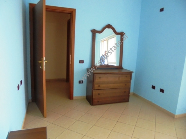 Apartament me dy dhoma gjumi për qira në rrugën don bosko në Tiranë