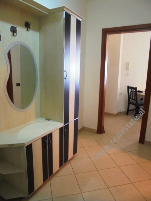 Apartament me dy dhoma gjumi për qira në rrugën don bosko në Tiranë