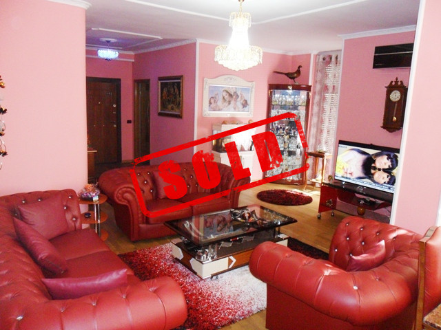 Apartament me dy dhoma gjumi për shitje pranë rrugës bogdaneve në Tiranë, shqipëri (trs-1014-24b)
