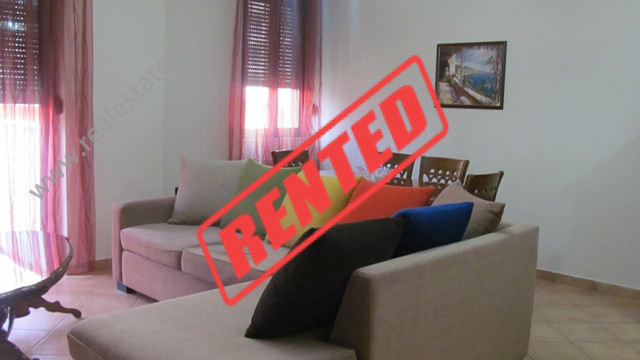 Apartament me dy dhoma gjumi për qira në rrugën asim vokshi në Tiranë