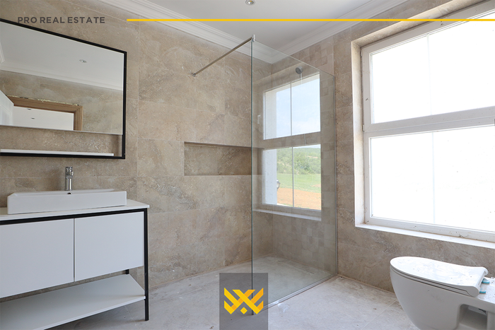 House 225m² for sale in bërnica. (7)
