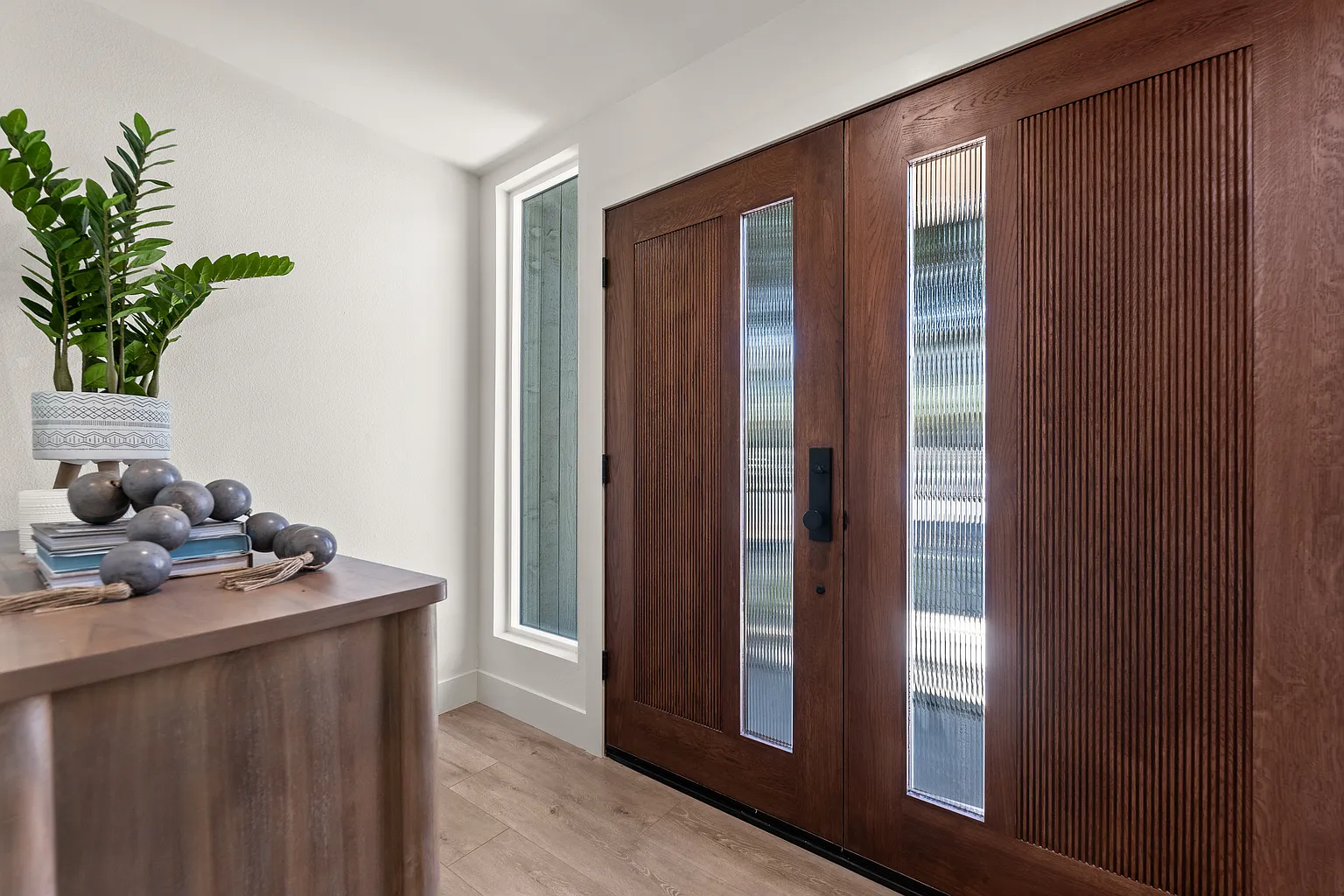 Casa moderna com design elegante em zona tranquila