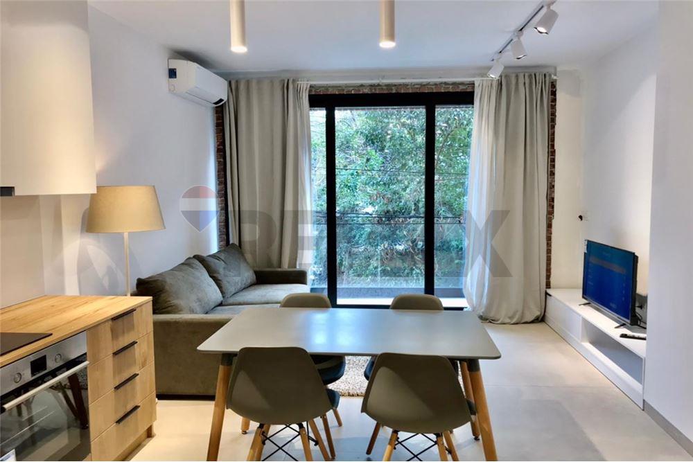 Apartament me qira rruga "Myslym Shyri" (pranë karburant kastratit)