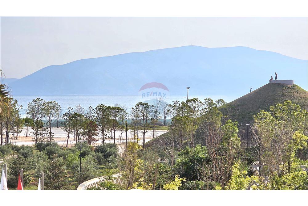 Appartement 2+1+2 à vendre au début de lungomare, Vlorë (6)