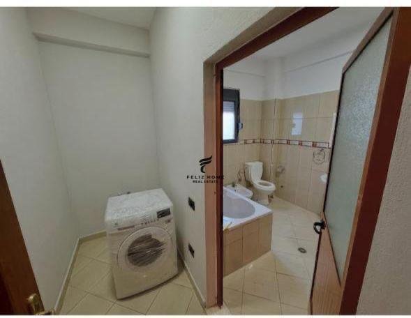 Shitet apartament 3+1 vilat gjermane 190.000 euro