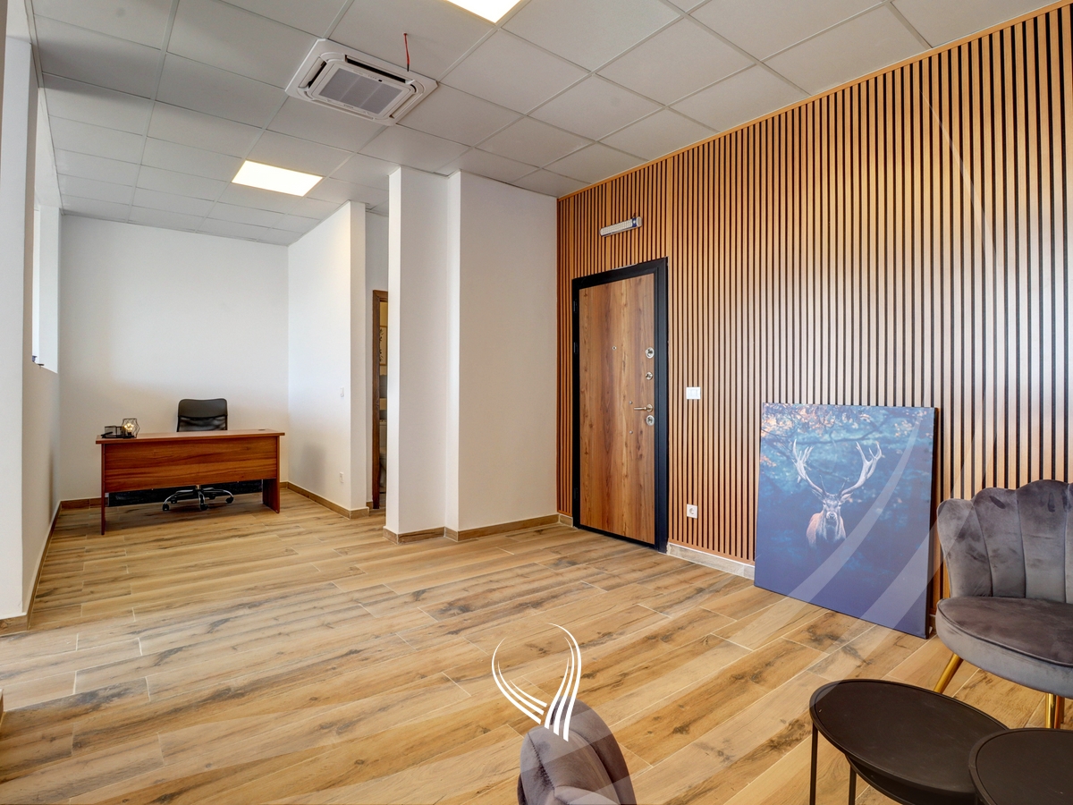 Bureau de 62,90 mètres carrés à vendre dans le quartier Prishtina e Re (7)