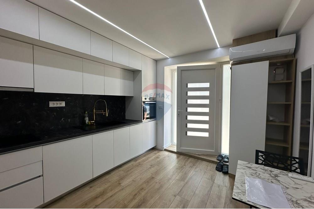 Studio apartament në zonën 21 dhjetori i mobiluar, 40 m² (4)