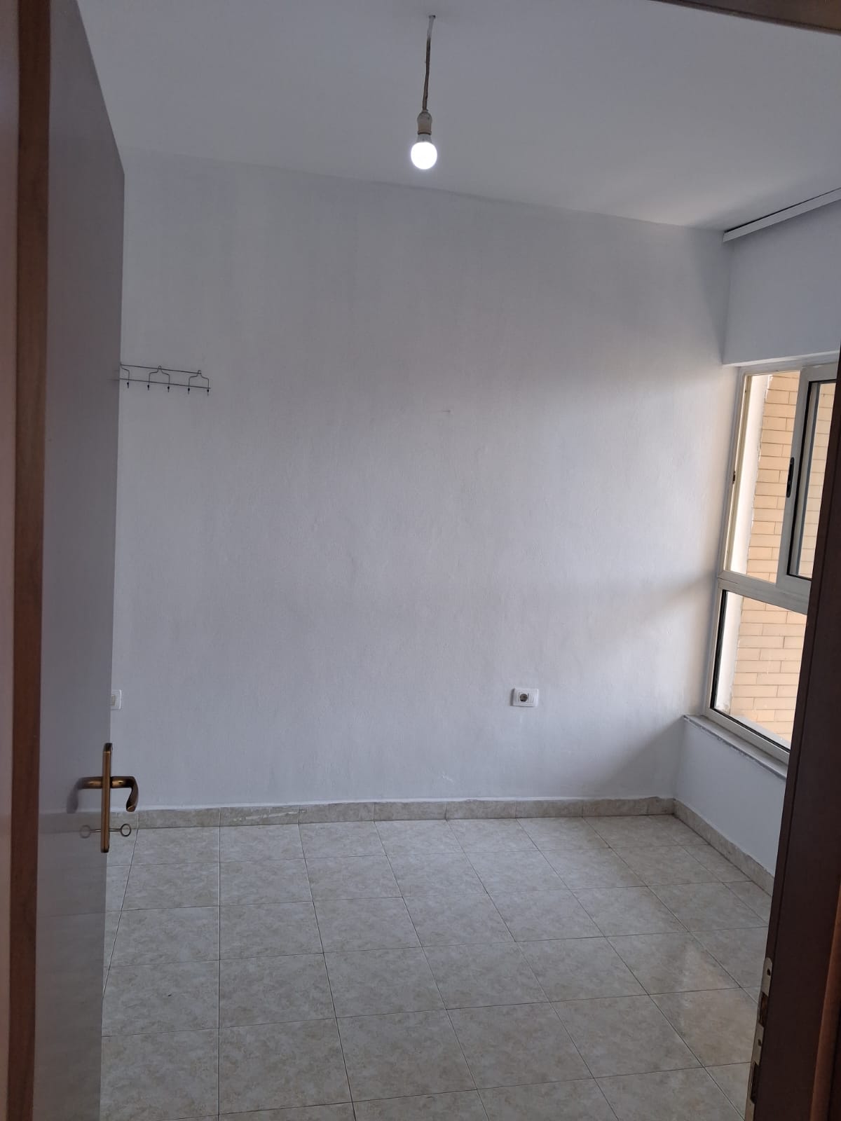 Louer | appartement 1 + 1 | ancien aérodrome | 400 €/mois (2)
