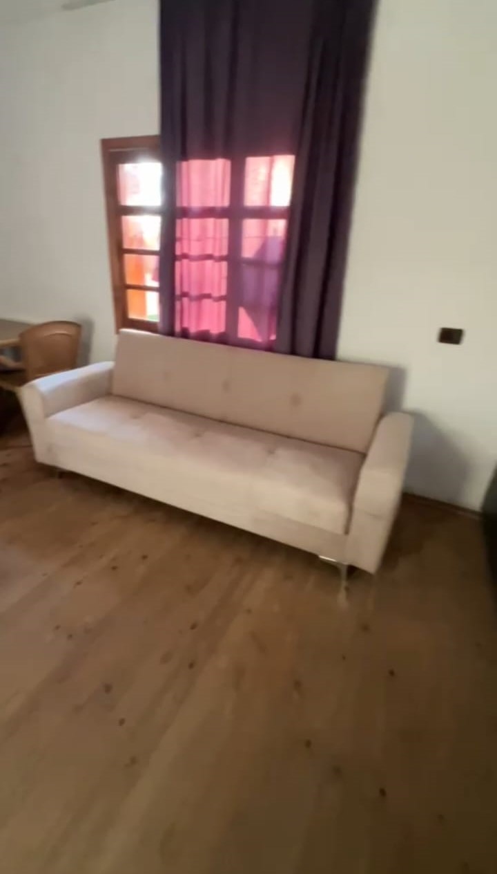 Qera | vilë 2 + 1 | qyteti studenti | 500 €/muaj