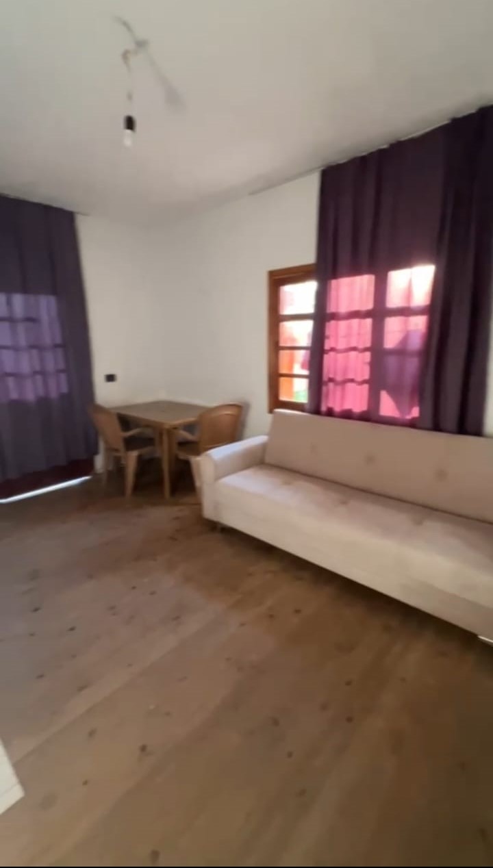 Qera | vilë 2 + 1 | qyteti studenti | 500 €/muaj (5)
