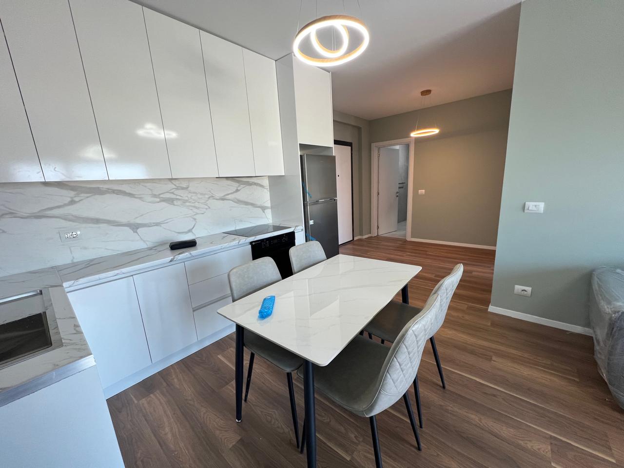 Aluguel | apartamento 2 + 1 | antiga base aérea | 650 €/mês