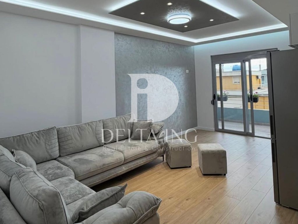 Appartement 2+1+2 à vendre – Lungomare, Vlorë