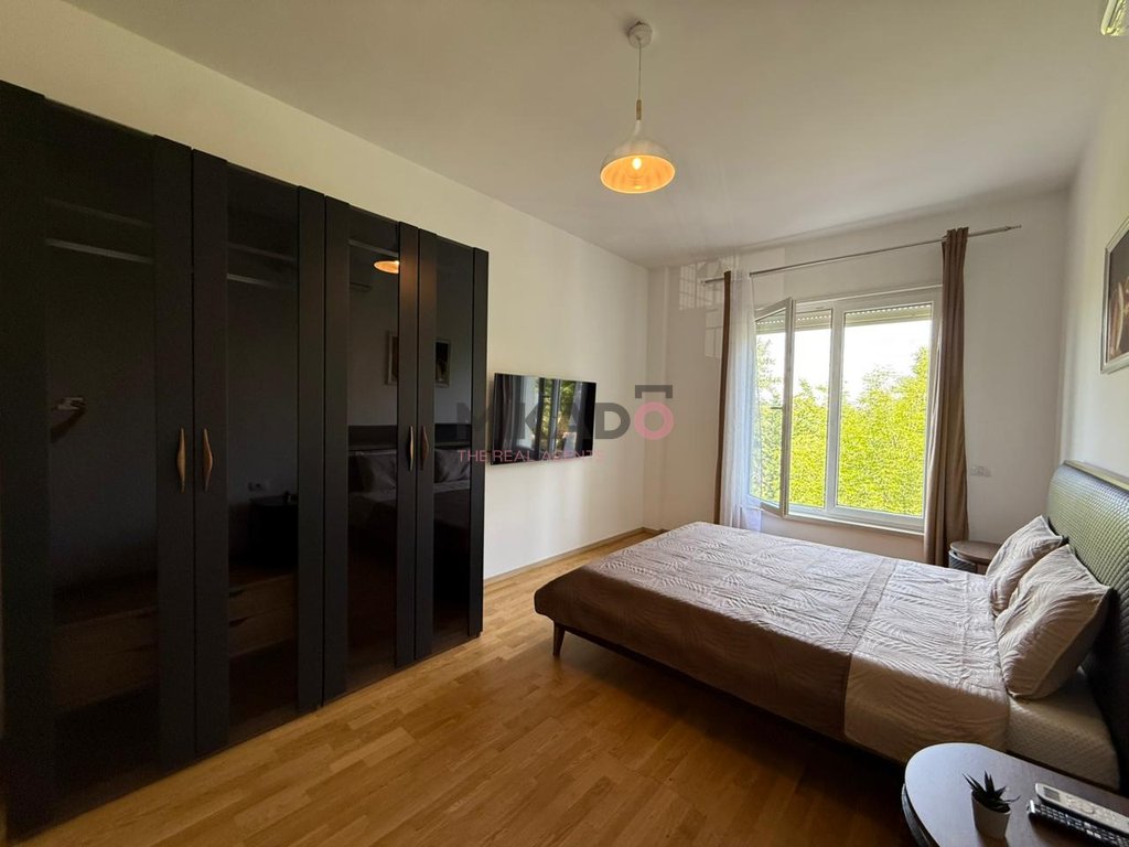 Apartamento 3+1+2 +3 vagas de estacionamento - secret garden residence!