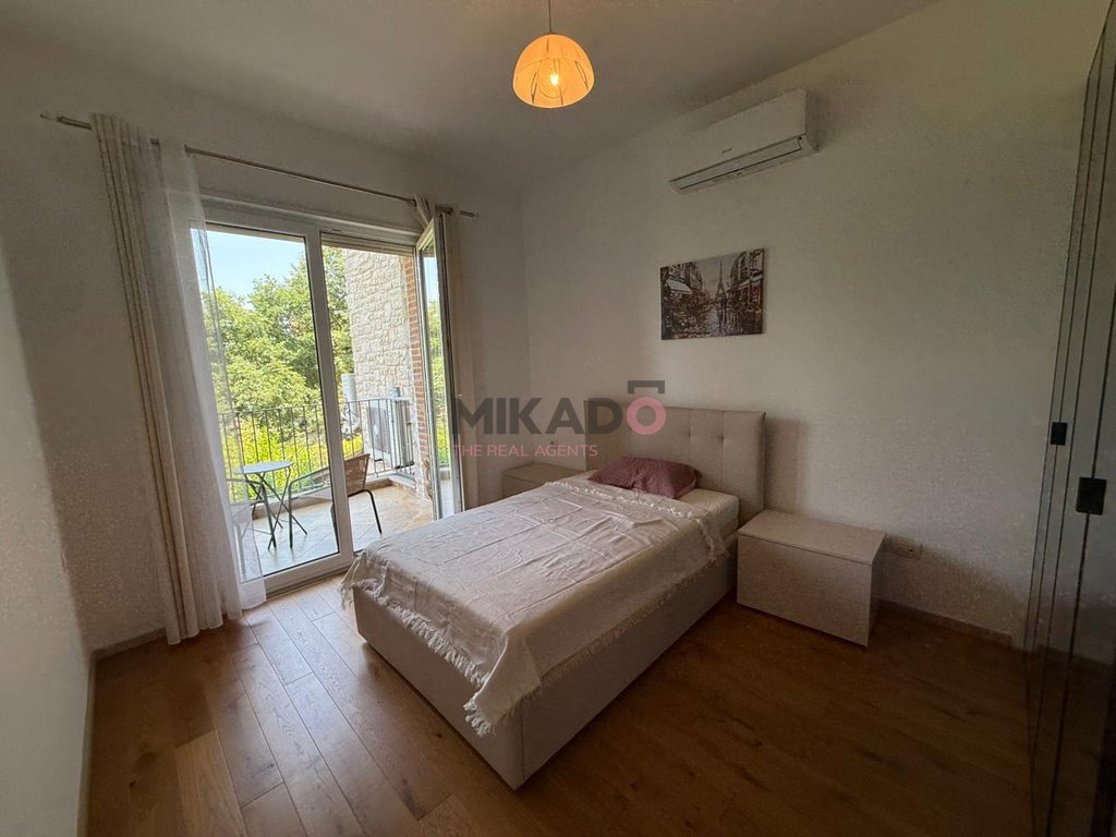 Apartamento 3+1+2 +3 vagas de estacionamento - secret garden residence!