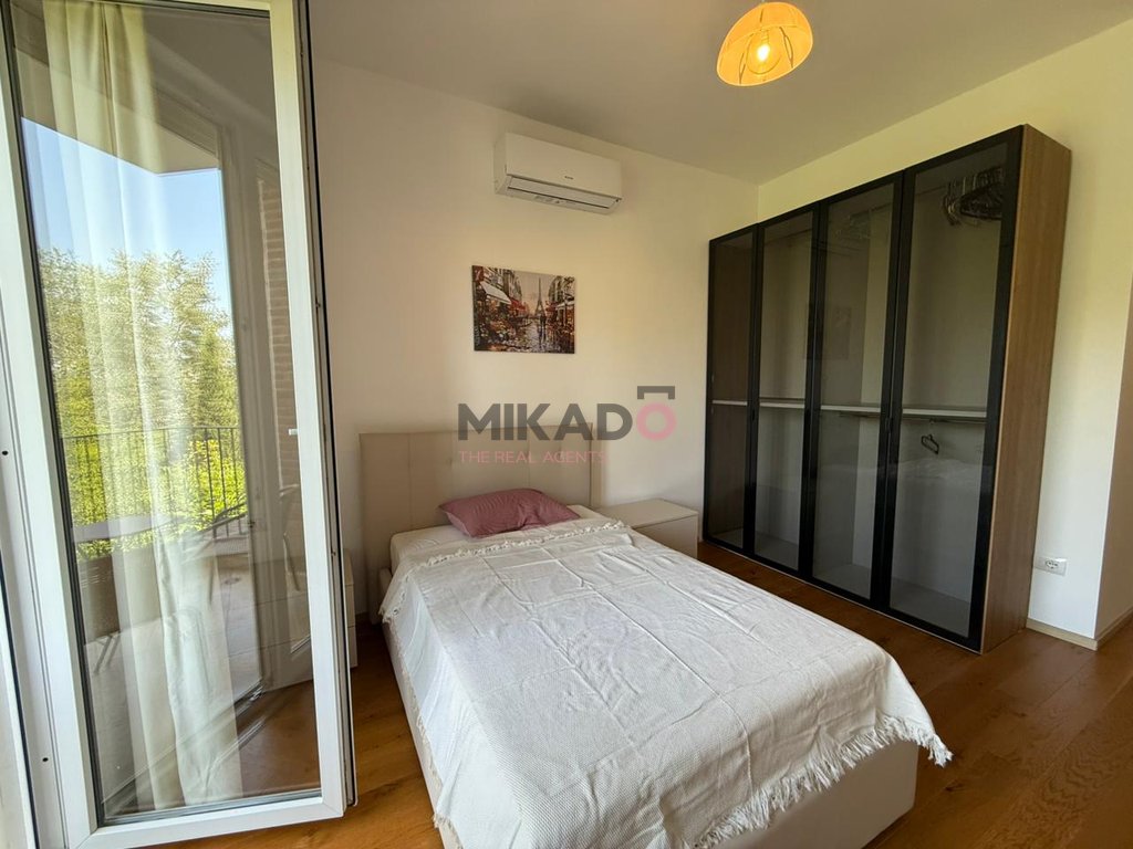 Apartamento 3+1+2 +3 vagas de estacionamento - secret garden residence!