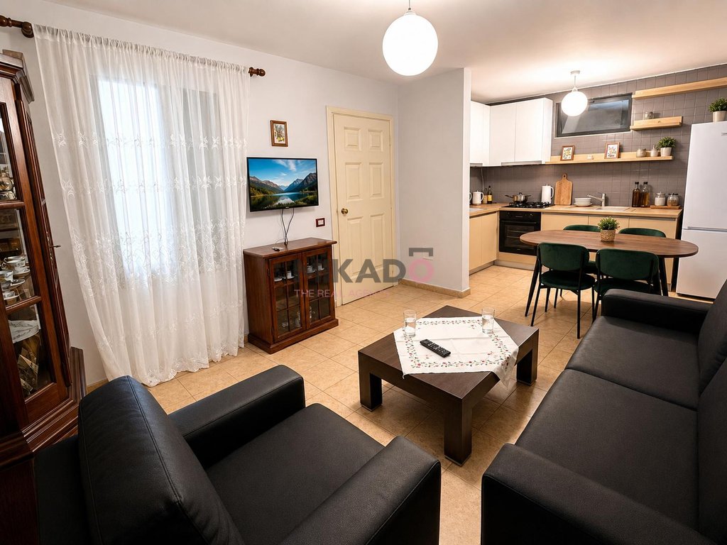 Casa de 1 andar para alugar - rua naum veqilharxhi, perto do venue bar!
