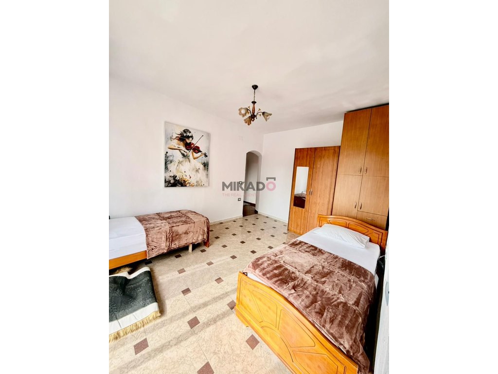 Apartamento para alugar 1+1 - rua mine peza