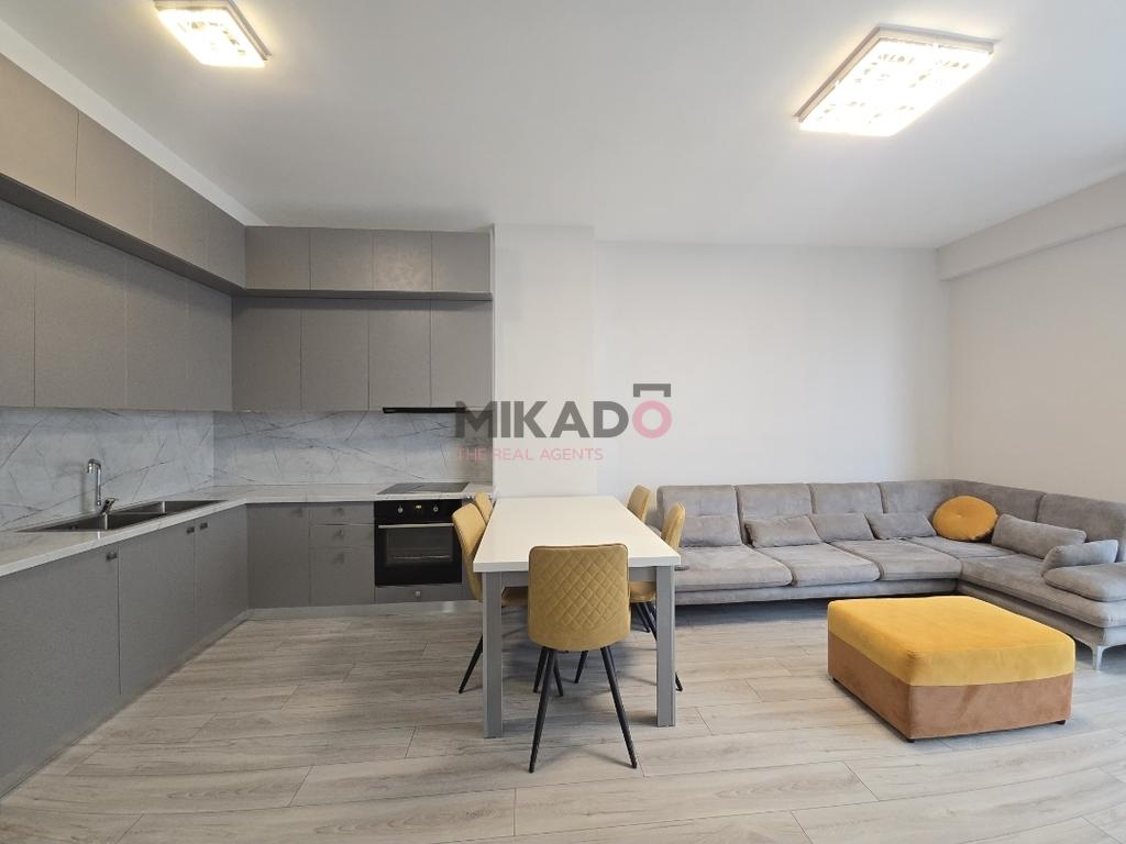 Apartamento 1+1 para alugar – Selitë e vogël, perto da uni marin barleti!
