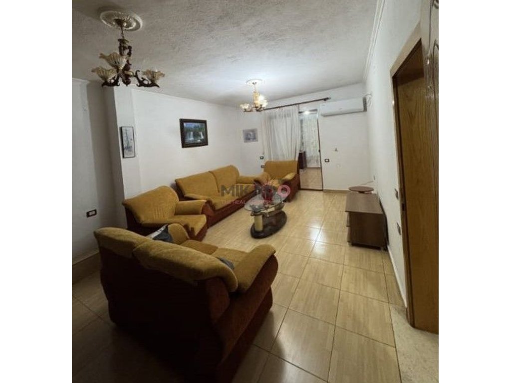 Appartement 2+1 à louer – Près de venue club !