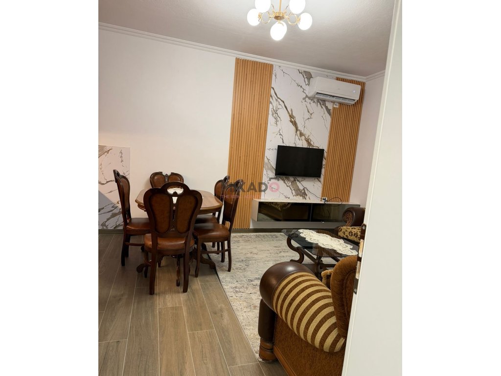 Appartement à louer – Siri kodra | 2+1 + véranda !