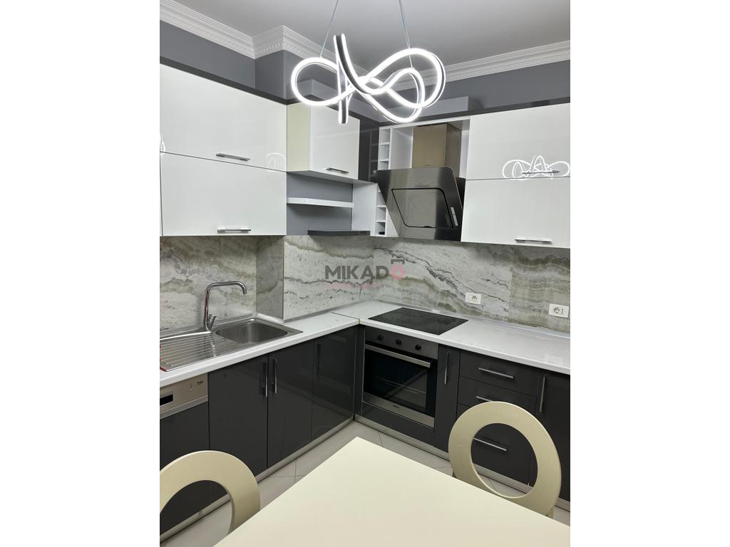 Loué en location duplex à kodra diellit!