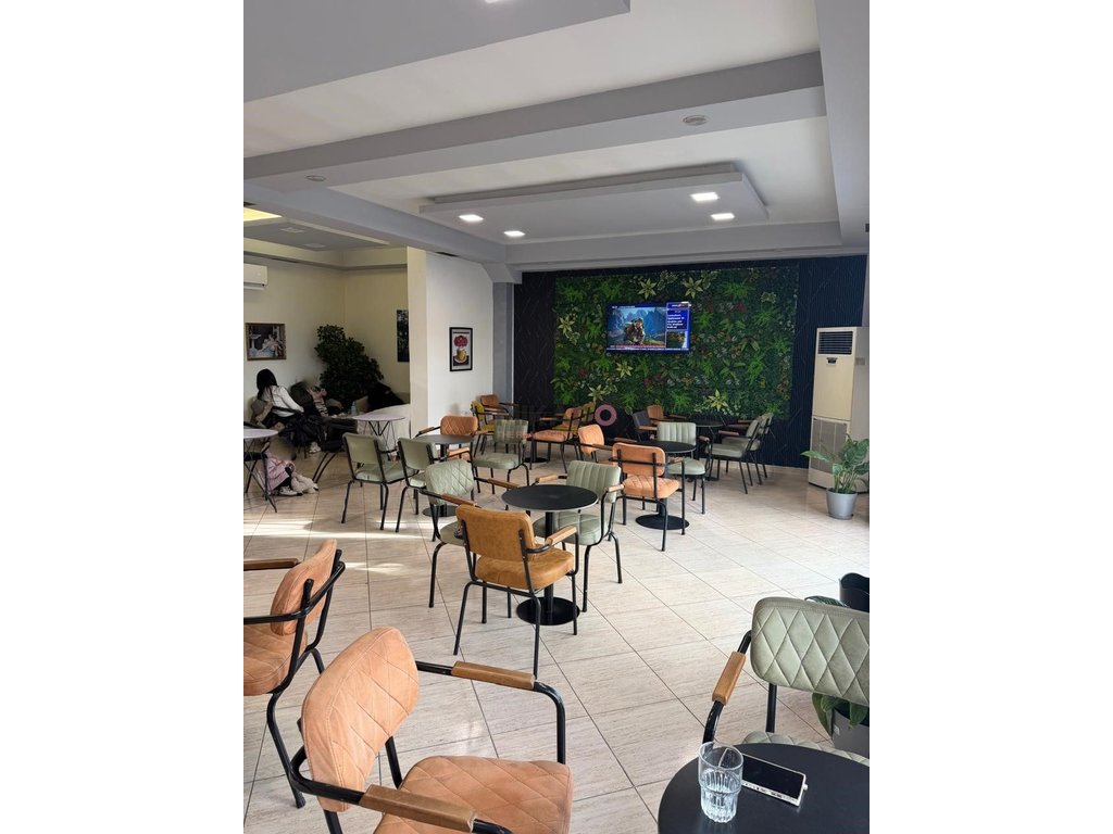 À louer bar-café – Rue don bosko !