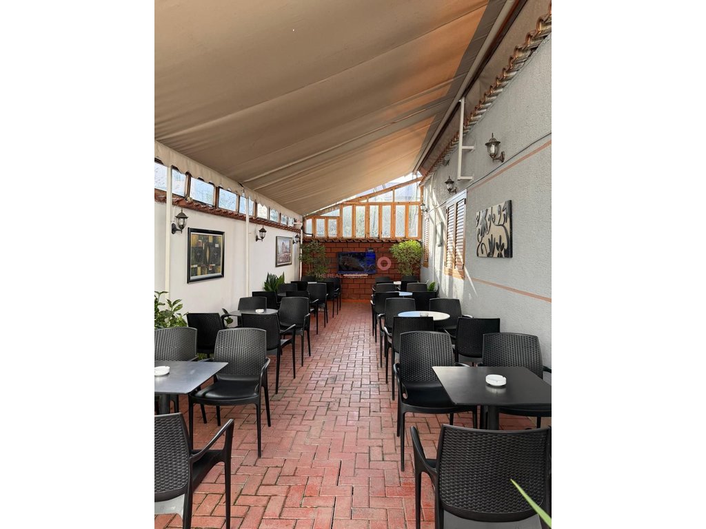 À louer bar-café – Rue don bosko !