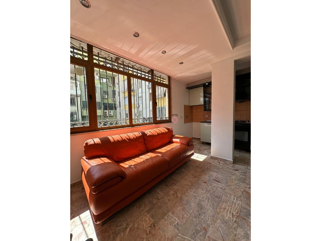Apartment 2+1 for rent - perballe ehw, sheshi willson!