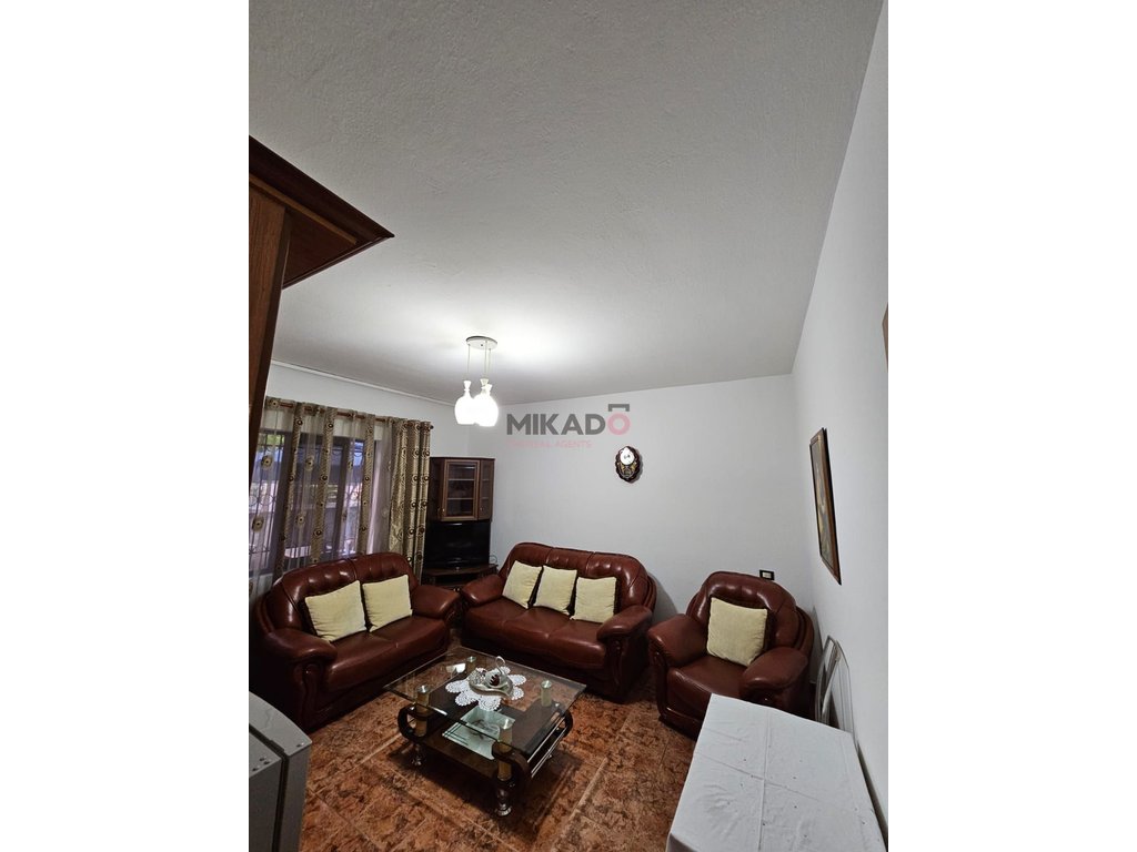 Apartament 2+1+2 + ballkon me qira – Rruga teodor keko, Astir !