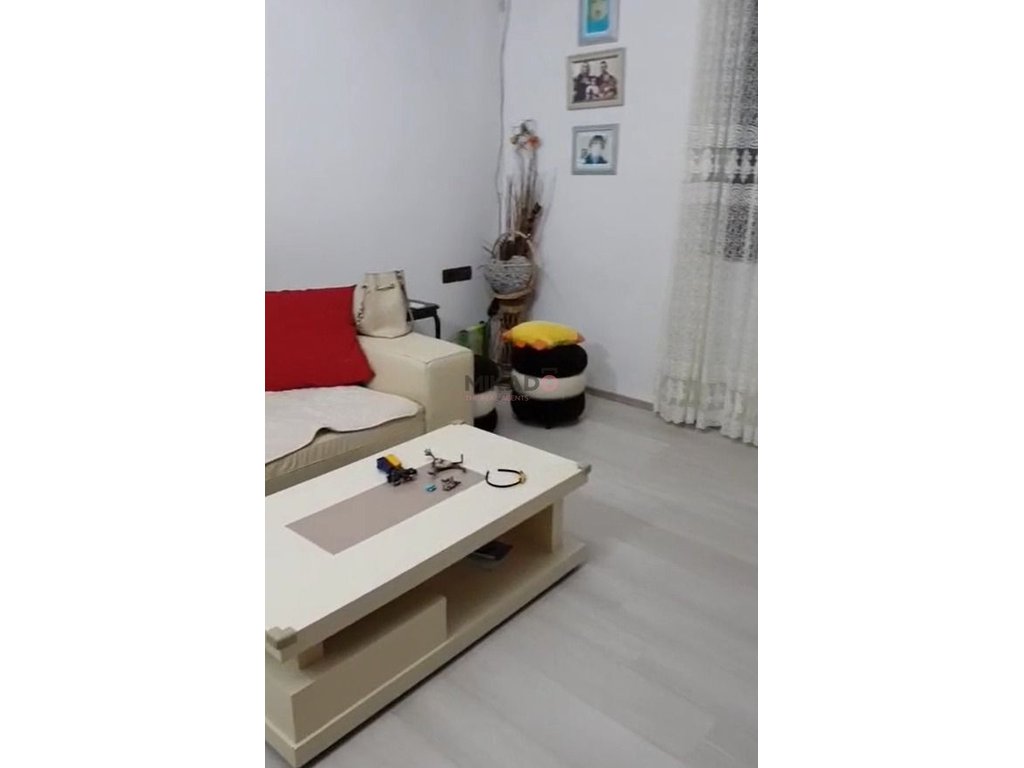 Villa 2+1 en alquiler – Zona del instituto!