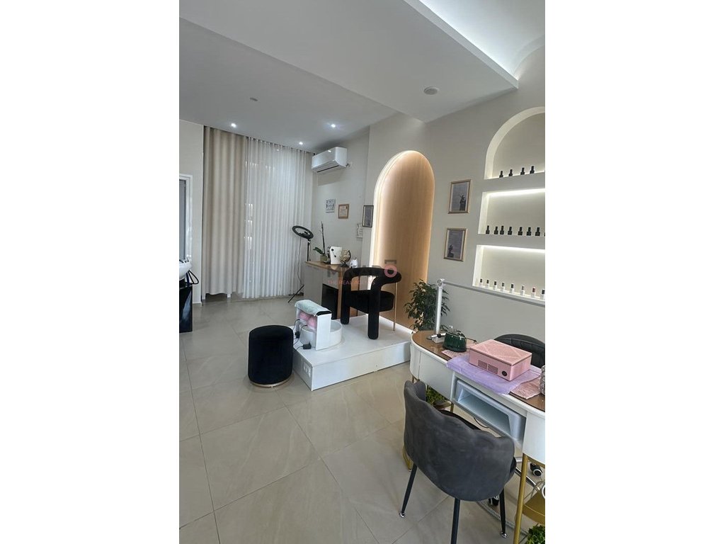 Espacio de negocios premium en alquiler – ¡calle de kavaja!
