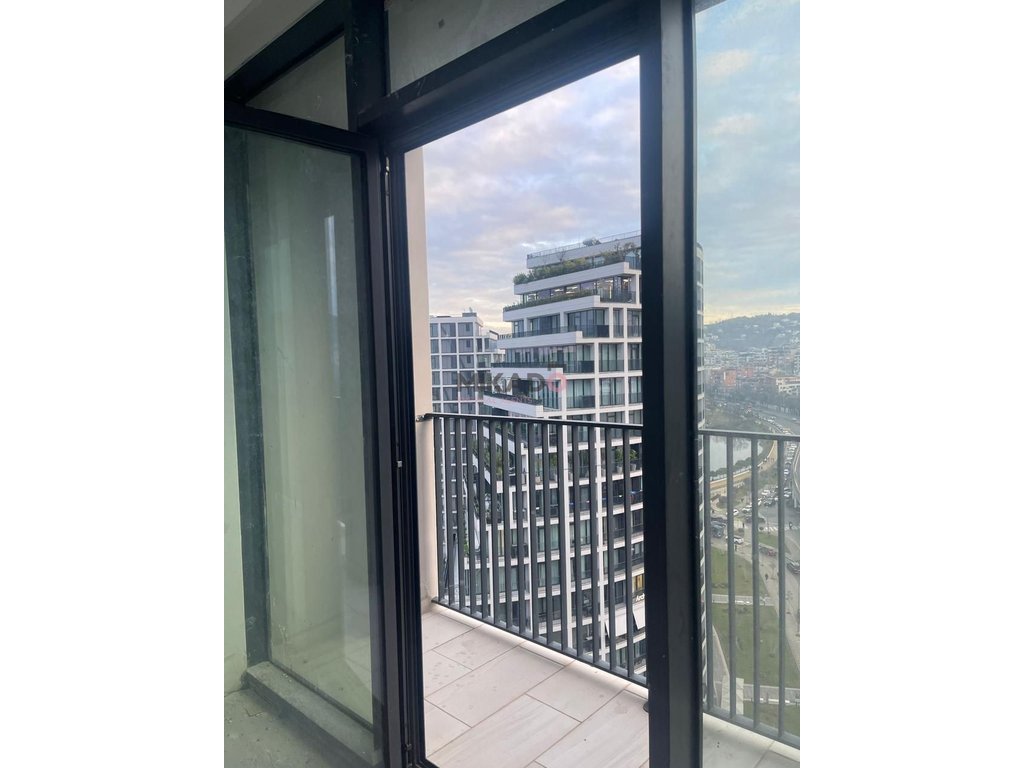 Apartamento en venta 2+1+2 cerca de lake view!