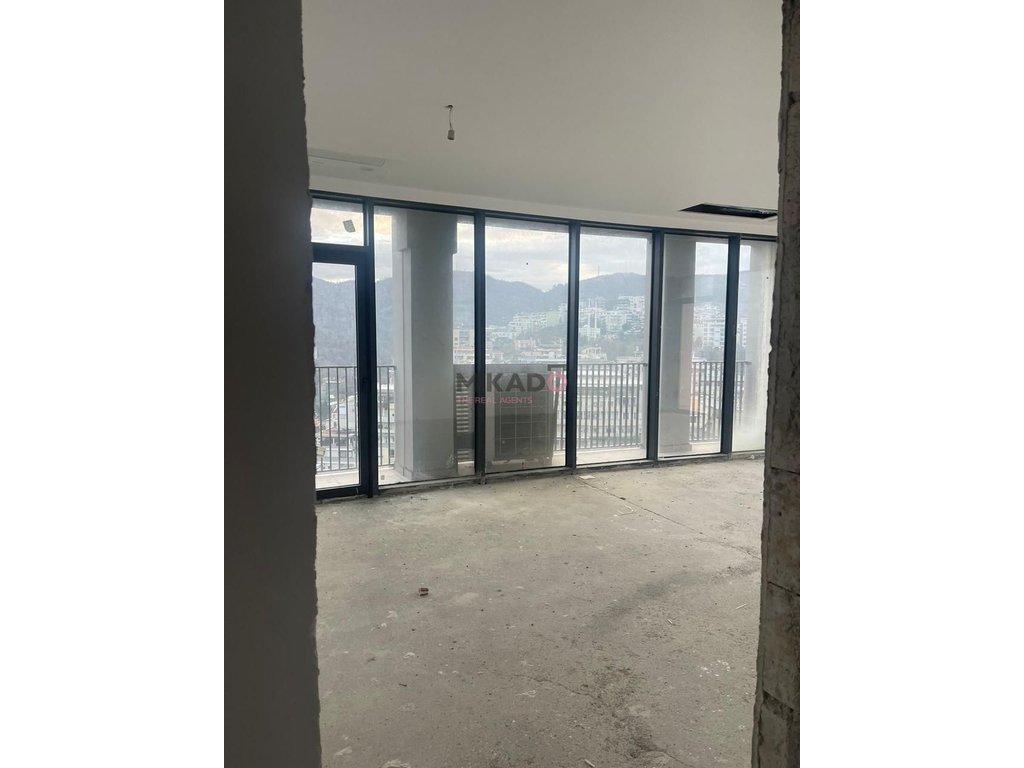 Apartamento en venta 2+1+2 cerca de lake view!