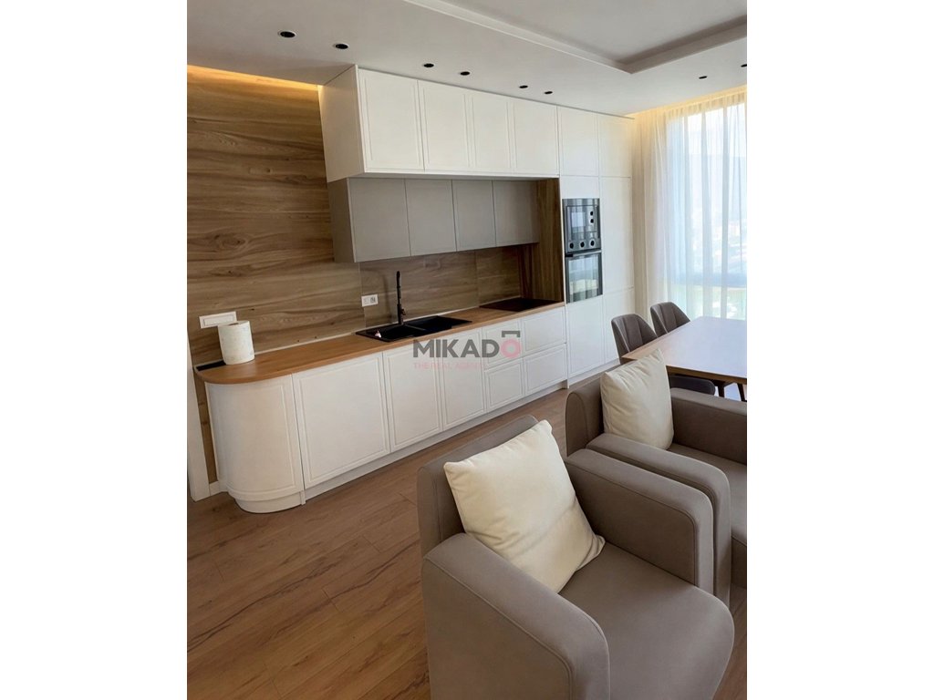 Apartament luksoz 1+1 me qira – Bulevardi i ri !