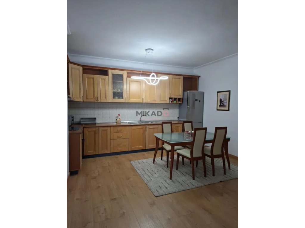Appartement à louer à bllok – Rue nikolla tupe!