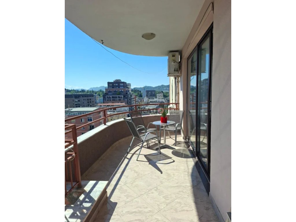 Appartement à louer à bllok – Rue nikolla tupe!