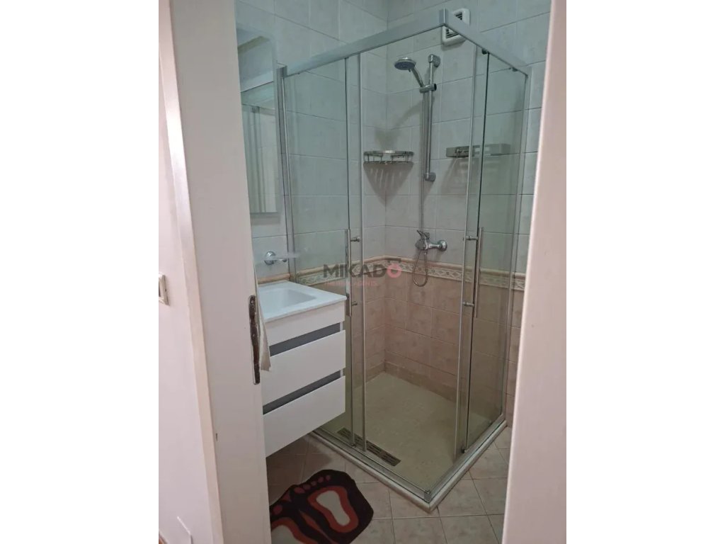 Appartement à louer à bllok – Rue nikolla tupe!