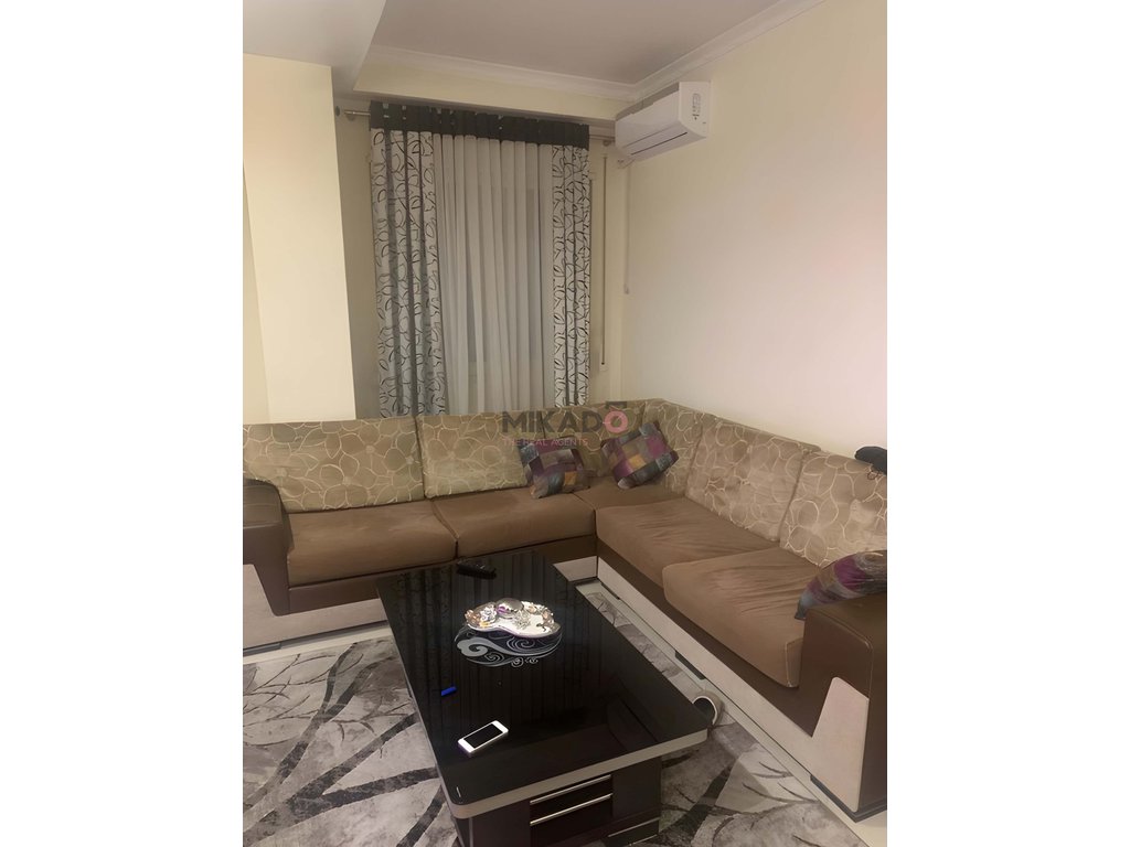 Appartement 1+1 à louer – Astir!