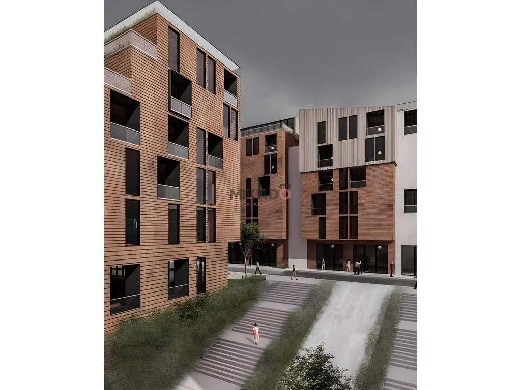 Apartment zum verkauf 3+1+2 – Kompleksi xheluks, rruga e elbasanit!