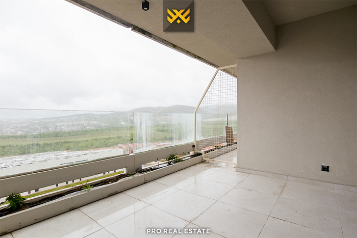 96m² + 28m² apartment for #rent in marigona hill neighborhood.