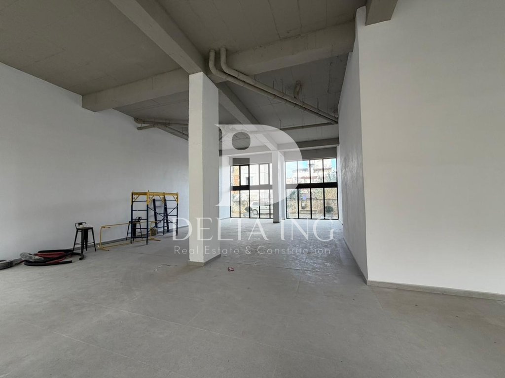 Espacio comercial en alquiler – Cerca de la escuela niket dardani, Tirana