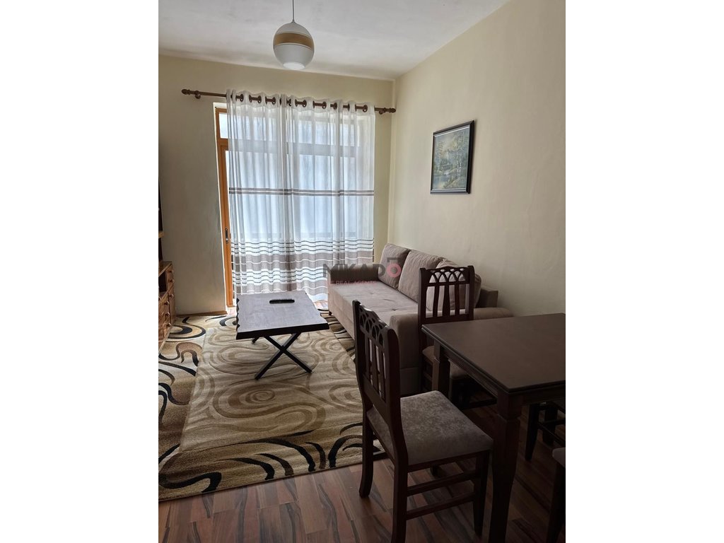 Bloque - apartamento en alquiler 1+1!
