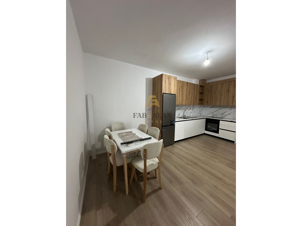 Ne kamez tek rruga berisha apartment 2+1+2 for rent!
