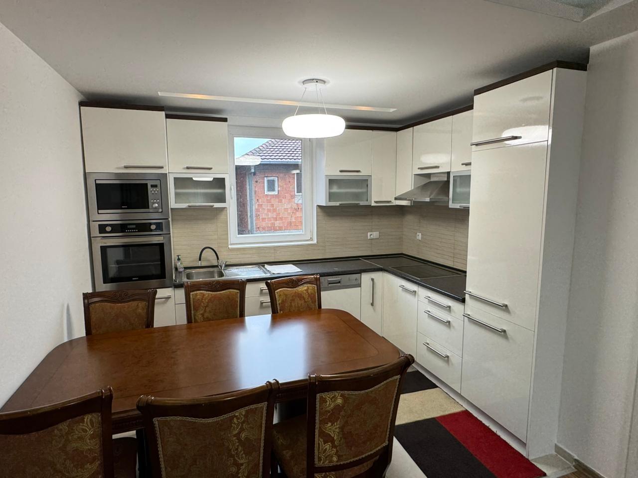 Apartamento 2+1 en alquiler en Aktash